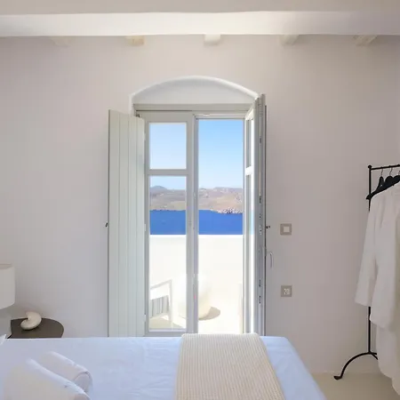 Odyssey Rock Milos Sunset Suites Plaka  Habitación foto