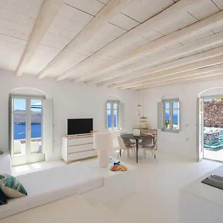 Odyssey Rock Milos Sunset Suites Plaka  Exterior foto