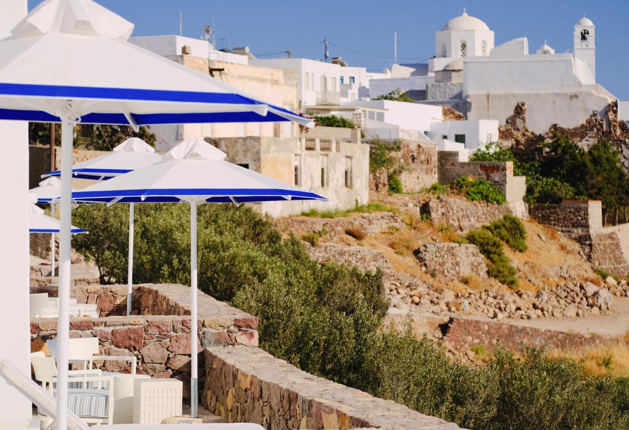 Odyssey Rock Milos Sunset * Plaka (Milos)